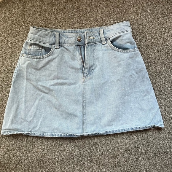 Light-Wash Jean Skirt - Picture 2 of 7